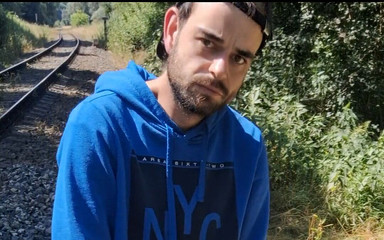 jerkofflover: Stříkám na železničních kolejích