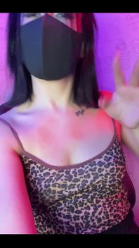 I Am a Hot and Sexy Streamer