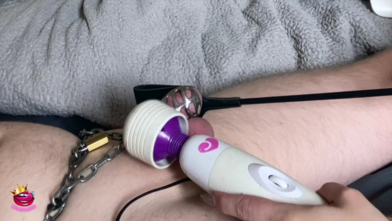 Mistress_BJQueen: 콘돔에 사정할려고 우유를 짜는 Chastity Cage