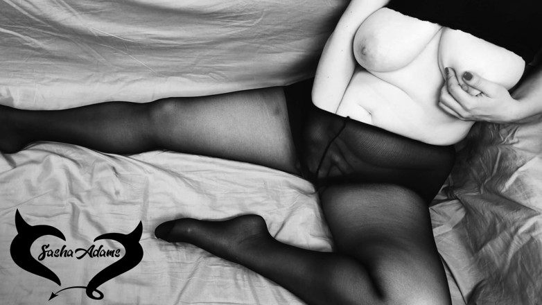 Sasha Adams: Hairy cunt in stockings wants cum! Black and white style!