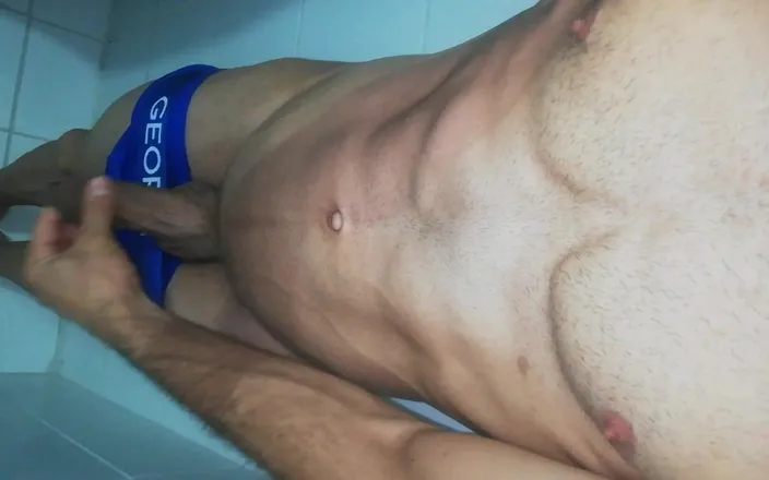 Rey rey: Pissing Desperate in Underwear, Playing with My Breasts Get Hard,...
