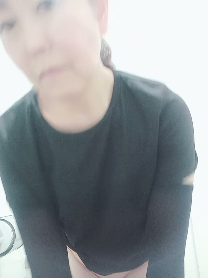 Mayumi Kanzaki: J’urine Dans Les Toilettes De La Station.