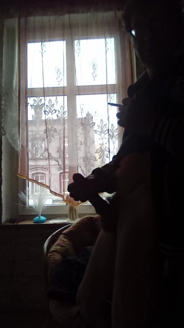 Mcobraxxl: Ketingkatan di Hadapan Tingkap