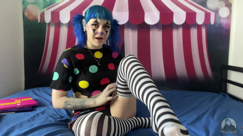 Alice Bean: Приниження фемінізації