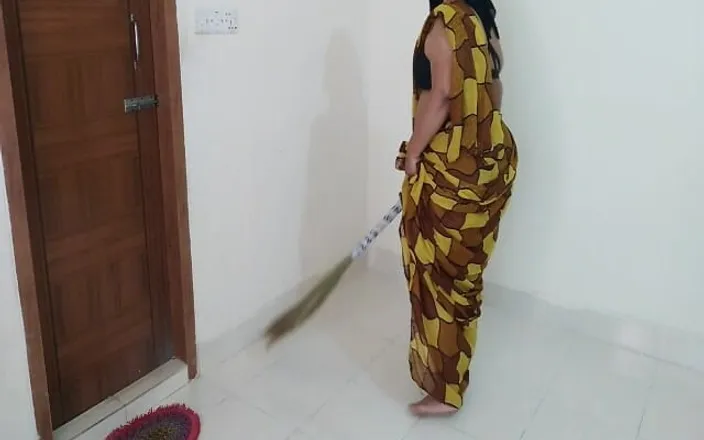 Aria Mia: Gujarati Maid Fucked by Owner's Stepson While She Sweeping His...