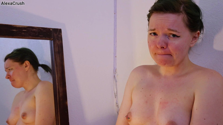 AlexaCrush: Solo vor dem spiegel