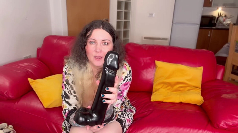 MissFFW: Com tesão Miss Ffw usa enorme consolo