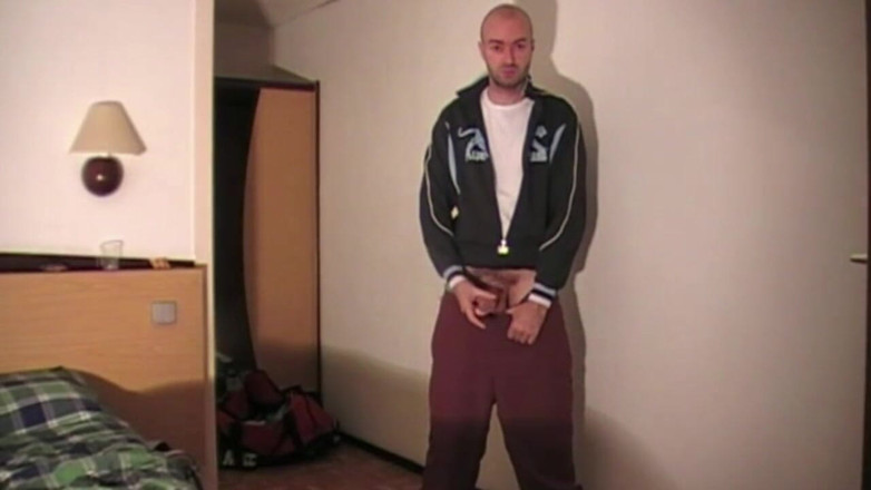 Gaybareback: Jess royan fucked by scally boy at the hotel room