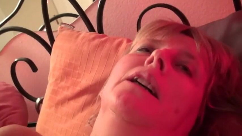 Abby Roberts: Увеличенный фильм для траха