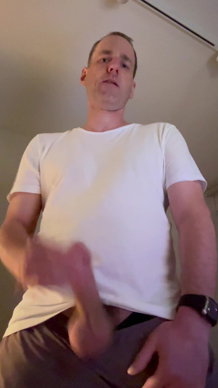 TomQuinn19: Masturbace a vystříknutí