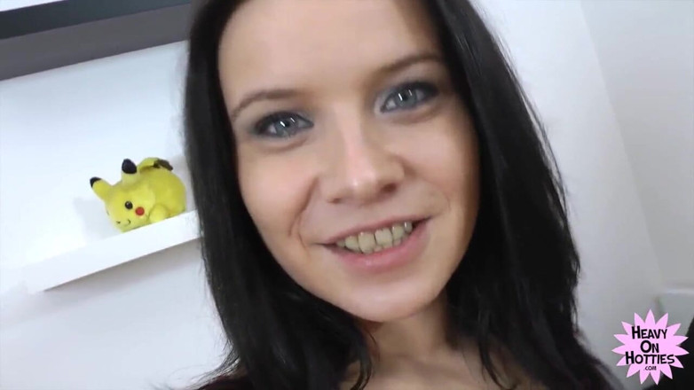 Heavy on Hotties: Francuski Colossus Cel Bezlitosny Z Małą Wendy Moon W Toniku...