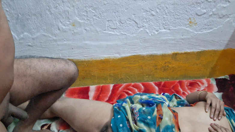 Busty Banuu: Грудаста покоївка трахається