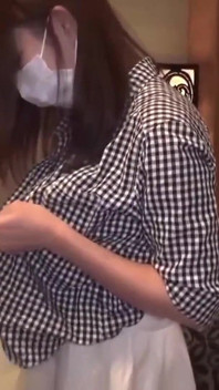 三十多岁的已婚女人的秘密之夜被激情暴露 - d