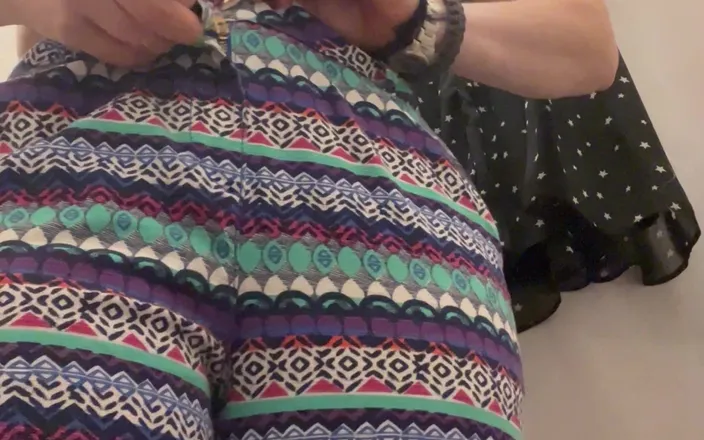 MistressWriggler: Stark Bollock Naked in Public Whilst Trying on New Clothes....