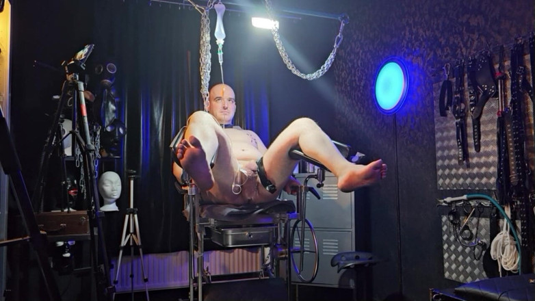 Femdom-Team-German: The Slave Gets a Thick Bag of 500ml Saline Solution - Part 3/4
