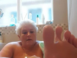 UK Joolz: Rasieren in der badewanne, wirst du helfen?