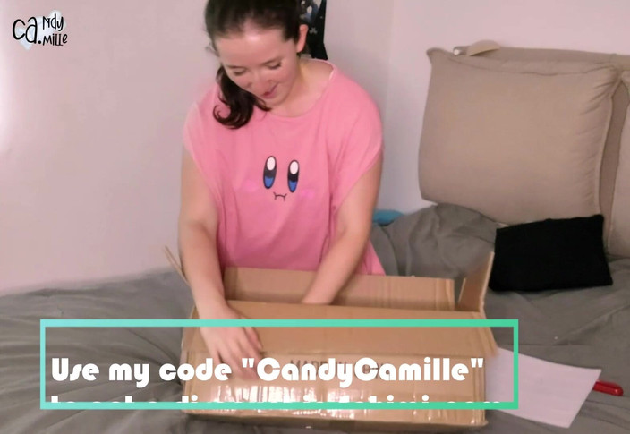 Candy Camille: Sohimi seks bebeğinin kutularını çıkarıyor