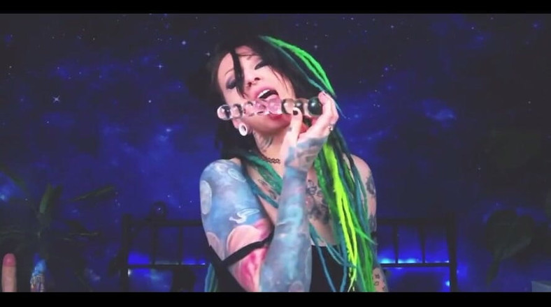 Marta Katze: Bem-vindo! Beija todo mundo