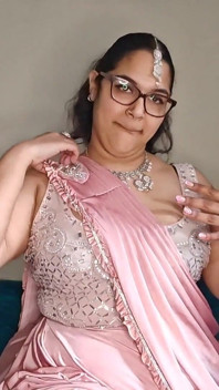 Bella Donnona Asiatica Finalmente Ti Fa Solo