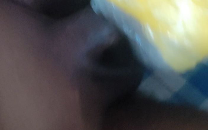 Bangladeshimussi: Fun avec une lampe de poche maison