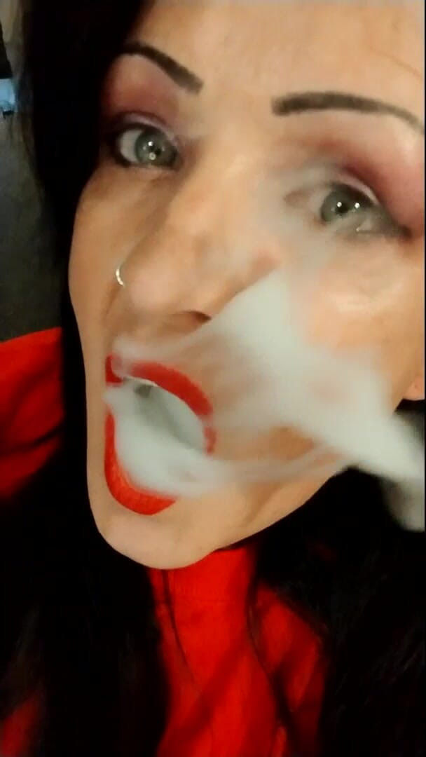 Abby Anna: Kompilasi ciggy - mobile smoke
