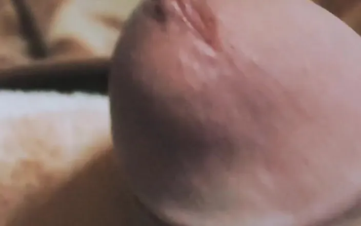 Camilo Brown: Busting a nut before bed