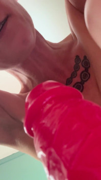 POV dildo sání a šukání