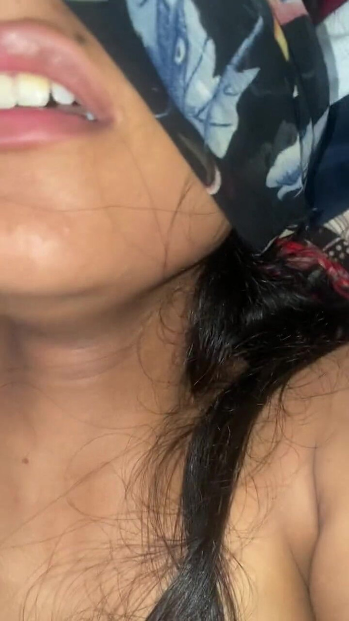 Bracing Safari 4: Desi ladki Ne Land Chusa, fille indienne à l’hôtel