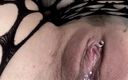 Nastasia ink: Stiefmutter con grandi tette masturbiert con un plug anale, dildo...
