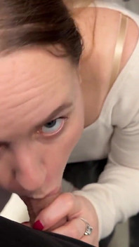 Teen Sex 18+ in the Locker Room, with Blowjob and Creampie in Pussy, Real Amateur