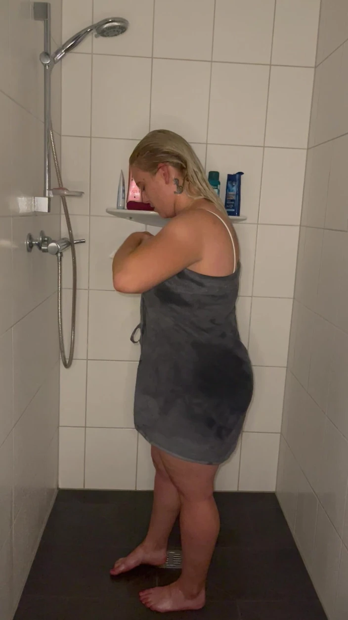 Masturbation mit dem duschkopf unter der dusche orgasmus mit Bonieclydeerotik von Bonieclyde erotik: Bikini, Blonde, Solo, Amateure Porno Video | Faphouse Masturbation mit dem duschkopf unter der dusche orgasmus mit Bonieclydeerotik von Bonieclyde erotik: Bikini, Blonde, Solo, Amateure Porno Video | Faphouse