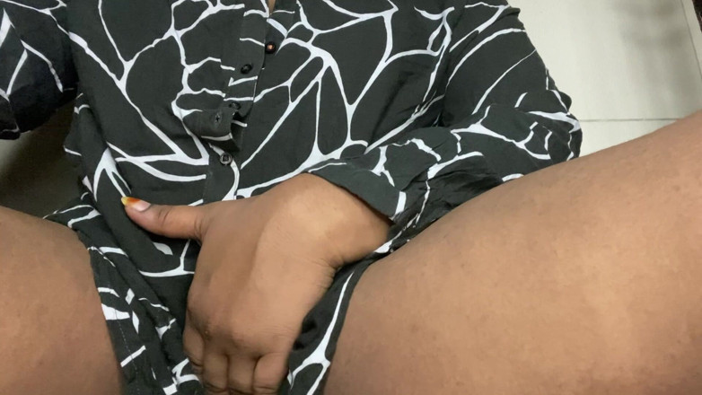 Angoori: Gadis desa mms lagi asik fingering memeknya di tahun baru 2026