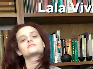 Edge Interactive Publishing: Lala Viva в рот трусиків