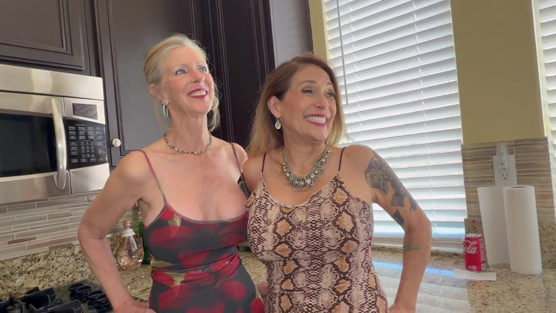 Melissa Johnson's Endless Fantasies: Melissa Johnson and Foxxxy Let Sir Maxxximus Into Their Pipes!