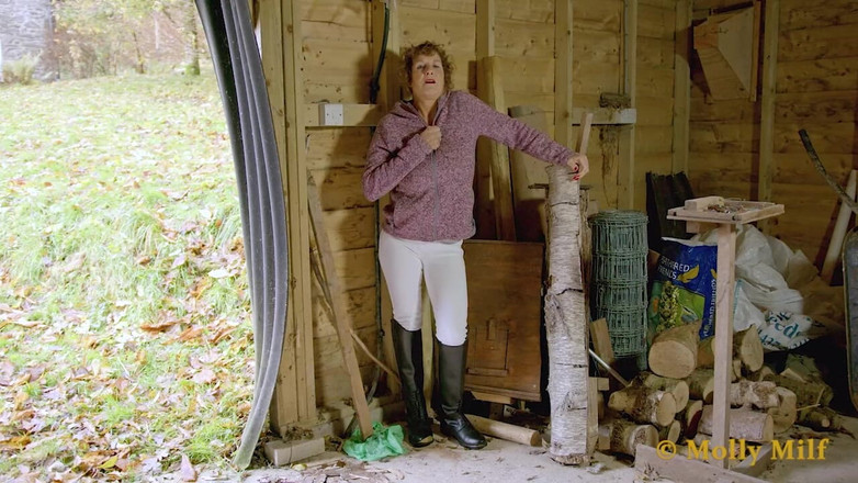 Molly MILF: Tante seksi molly lagi asik ngentot memek sempitnya di jodhpurs