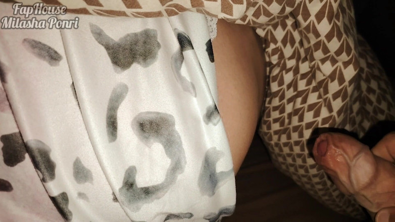 Milasha Ponri: 내 의붓여동생이 내 옆에 누워 있을 때
