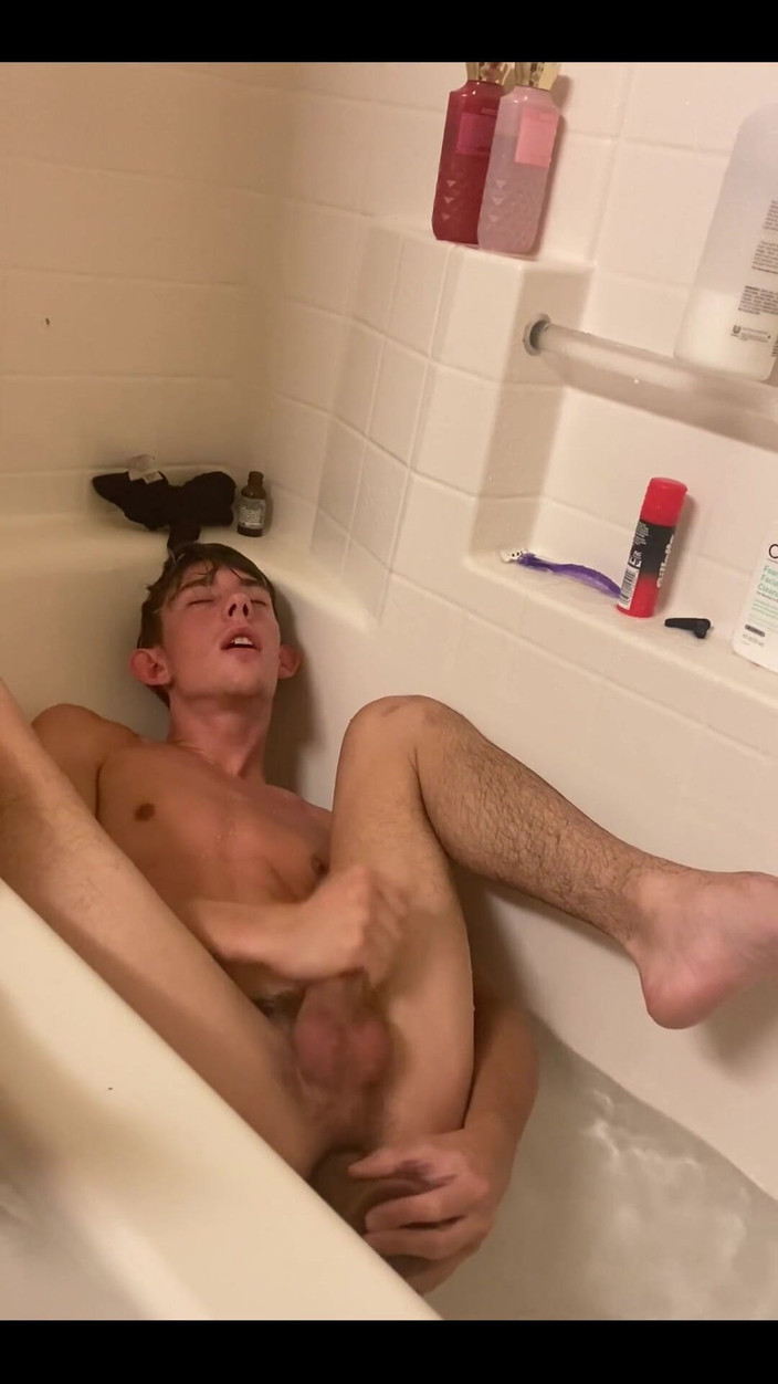 Zane Kazan: Нарешті отримав повний сеанс з моєю іграшкою. Дайте мені знати, які інші відео ви хочете бачити в коментарях.