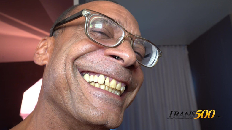 Trans 500: Aria James conhece o monstro