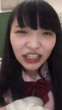 In the Empty Classroom, College Girl Soyo Higashiyama Covers the Lens with Snot After Sneezing, Then Licks It