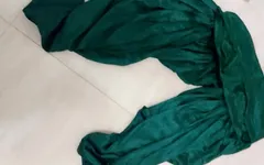Satijnen zijden aftrekbeurt porno - aftrekken met groene satijnen salwar van verpleegster op kantoor (63)