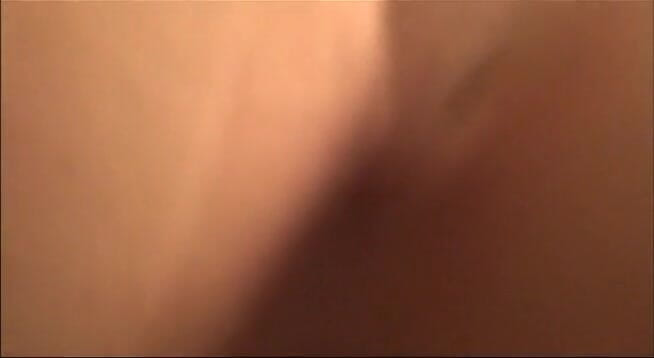 Flash Model Amateurs: 热辣的金发熟女的第一人称视角后入式性爱