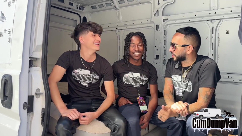 Cum Dump Van: Cumdumpvan हार्डकोर गे गांड चुदाई वीर्य शॉट्स फोलसम स्ट्रीट फेयर
