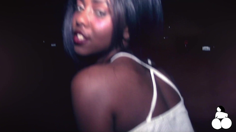 WhOOtylicious: Interracial threesome with twerking girls