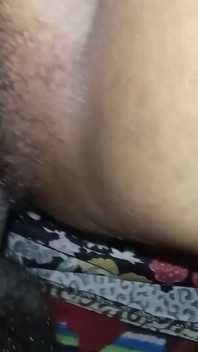 Bhabi India berkongkek dengan abang ipar menggunakan kondom