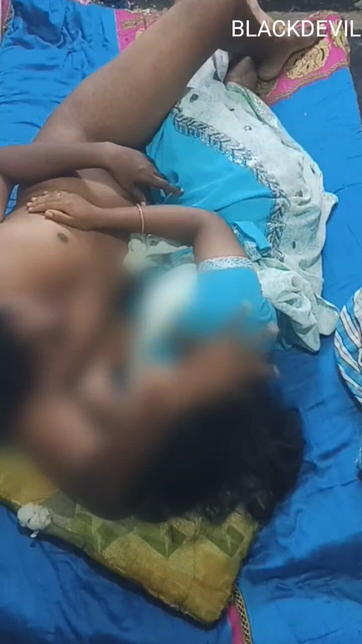 Mandadum: Telugská manželka šuká v milostné záležitosti