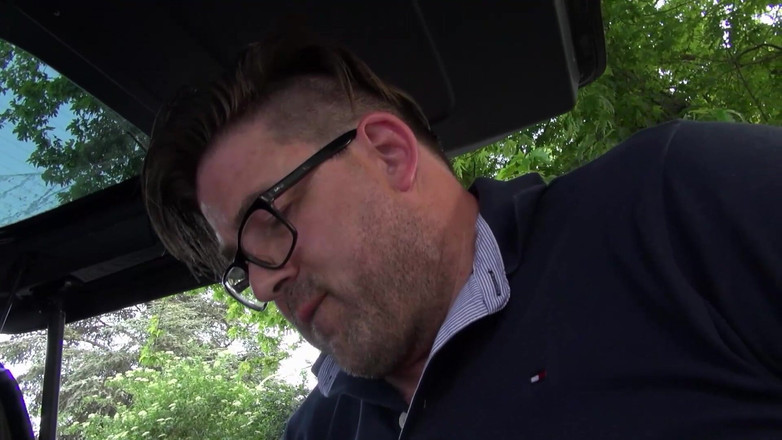 German Porn: Bintang seks deutsche di-gangbang di pesta seks liar