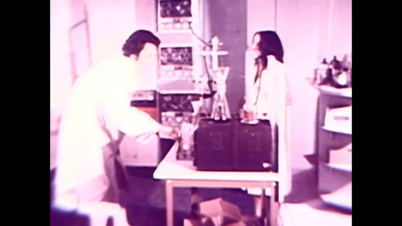 The Unforgettable: गर्म फूहड़