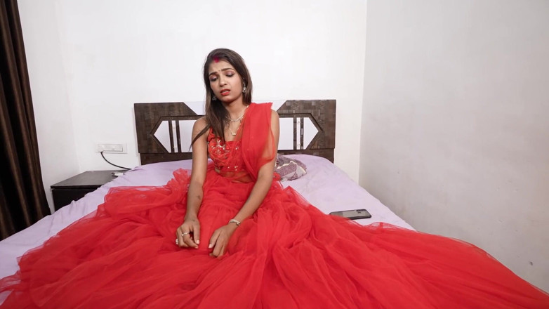 SEXYBHABHIX: Indisch Desi-meisje vierde haar huwelijksnacht