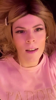 Samosysające siostra potrzebuje spermy, połyka dwa ładunki Jessica Bloom