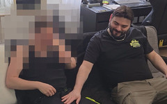 AntoGoesHunting: Prosta Ciekawa Rączka Wróciła, Aby Ponownie Zasysać Swojego Dużego Kutasa